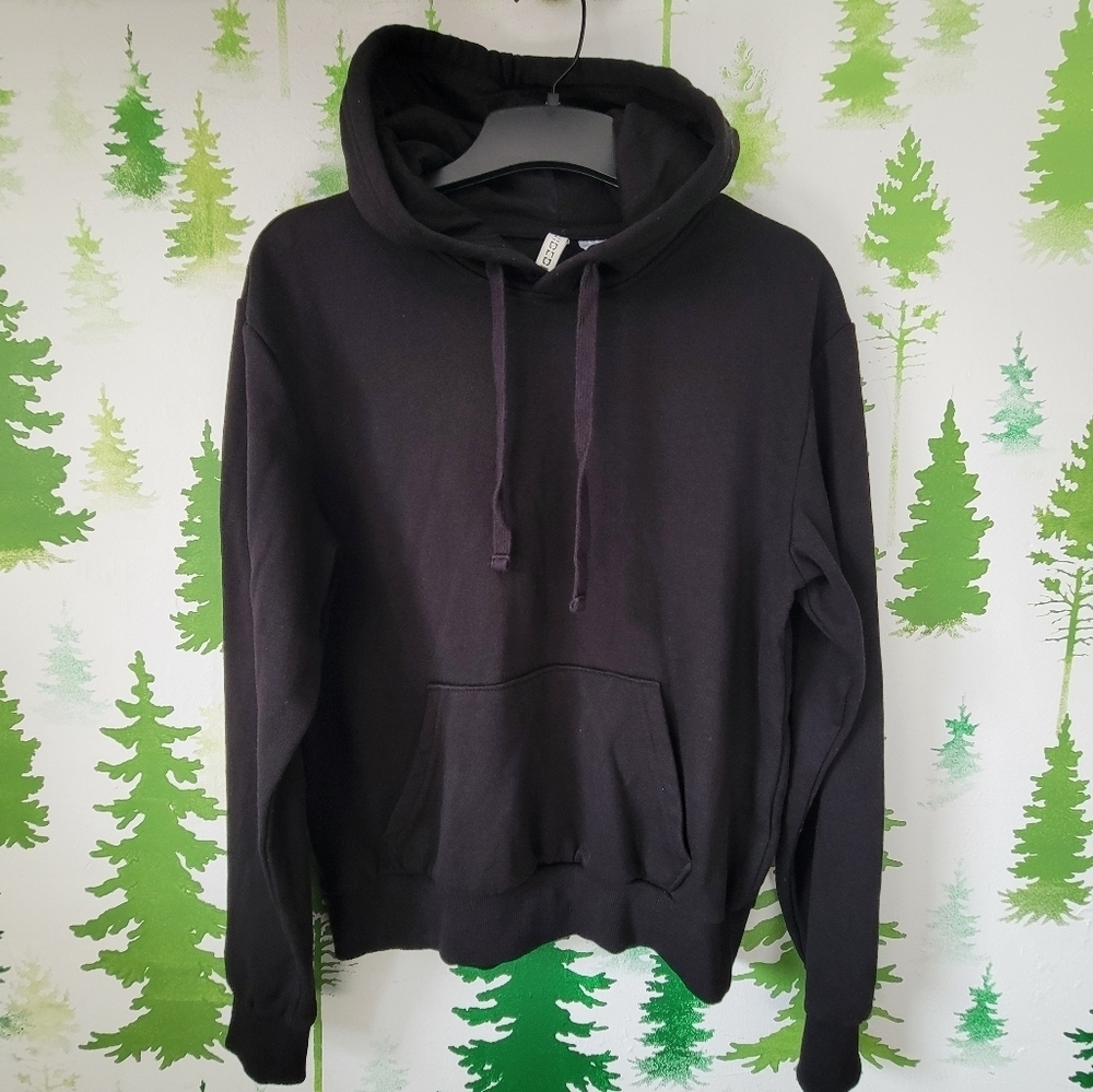 H&M Divided Black Hoddie.